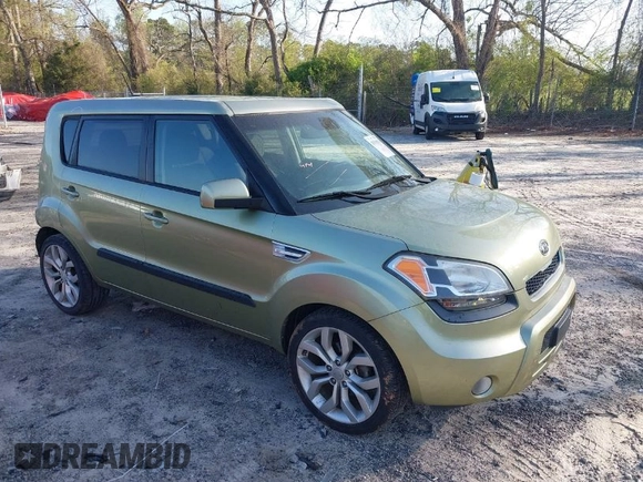2011 Kia Soul + with VIN KNDJT2A26B7281206, listed as a IAAI auction lot 41919876 with 213,970 mi miles. Bid and sale history available at carsss.com. Image 1.