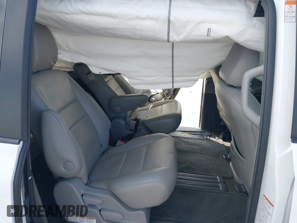 2016 Toyota Sienna LE AAS with VIN 5TDKK3DC2GS731724, listed as a IAAI auction lot 41631571 with 88,900 mi miles. Bid and sale history available at carsss.com. Image 8.