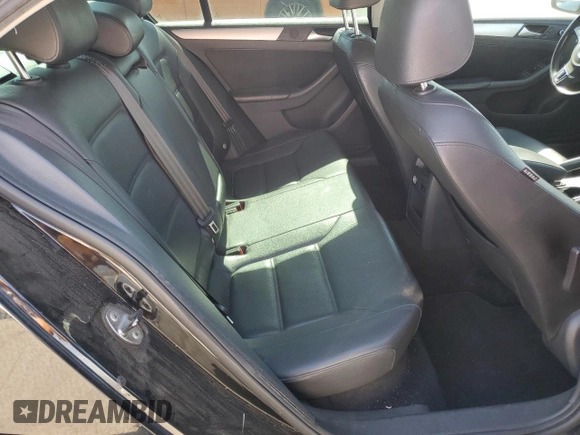2013 Volkswagen Jetta SE with VIN 3VWDP7AJ8DM412583, listed as a Copart auction lot 49810235 with 180,595 mi miles and Clean title. Bid and sale history available at DreamBid. Image 10.