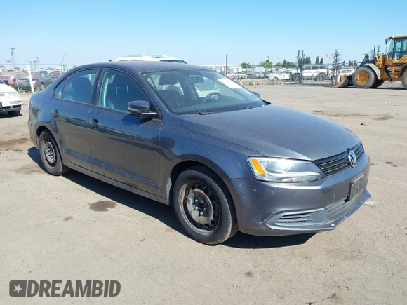 2014 Volkswagen Jetta SE с VIN 3VWD17AJ2EM227660, выставлен на аукционе IAAI как лот 42750849 с пробегом 126 489 миль миль и . История ставок и продаж доступна на DreamBid. Изображение 1.