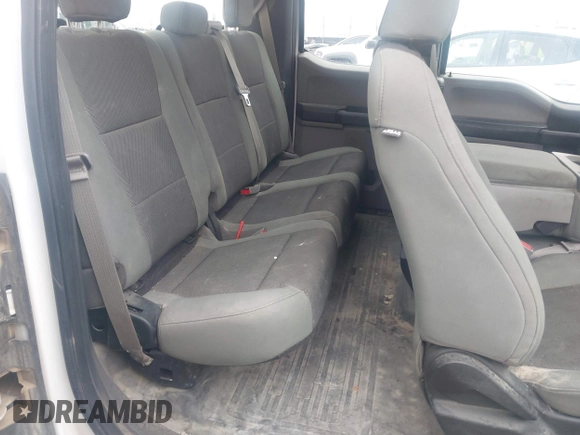2015 Ford F-150 XLT with VIN 1FTEX1EP6FKE21697, listed as a IAAI auction lot 41960136 with 199,653 mi miles. Bid and sale history available at carsss.com. Image 8.