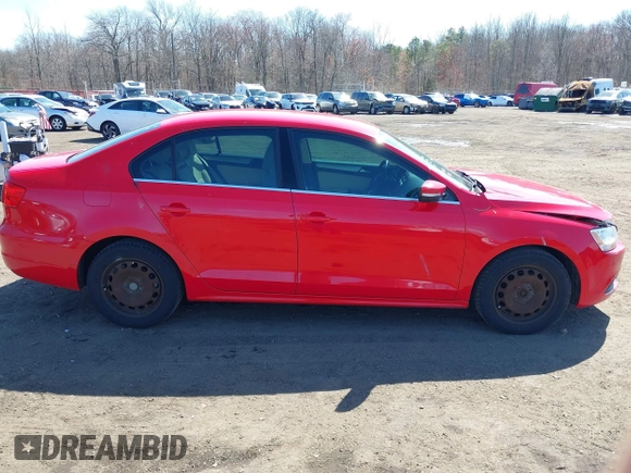 2013 Volkswagen Jetta Sedan SE with VIN 3VWDP7AJ3DM298802, listed as a IAAI auction lot 41822384 with 134,130 mi miles. Bid and sale history available at carsss.com. Image 13.
