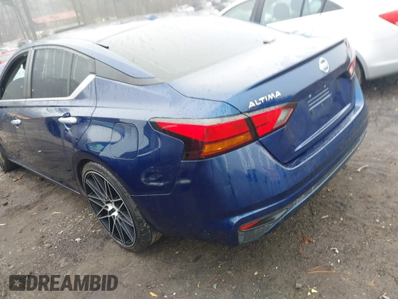 2020 Nissan Altima 2.5 S with VIN 1N4BL4BV4LC226809, listed as a IAAI auction lot 41126417 with 1 mi miles. Bid and sale history available at carsss.com. Image 3.