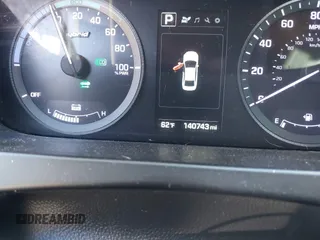 2017 Hyundai Sonata Hybrid Limited with VIN KMHE34L38HA069417, listed as a IAAI auction lot 41699882 with 140,743 mi miles. Bid and sale history available at carsss.com. Image 16.