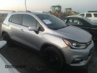 2022 Chevrolet Trax LT with VIN KL7CJLSMXNB517990, listed as a IAAI auction lot 36131444 with 20,228 mi miles. Bid and sale history available at carsss.com. Image 1.