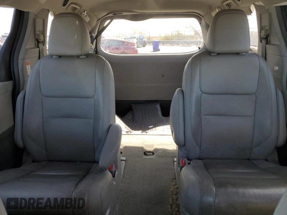 2017 Toyota Sienna XLE с VIN 5TDDZ3DC4HS176328, выставлен на аукционе Copart как лот 53185675 с пробегом 80 226 миль миль и Списание • Salvage title. История ставок и продаж доступна на DreamBid. Изображение 10.