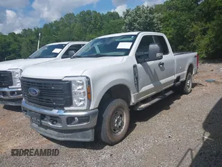 2024 Ford F-250 XL with VIN 1FT7X2BA0RED62373, listed as a IAAI auction lot 42485874 with 7,825 mi miles and . Bid and sale history available at DreamBid. Image 17.