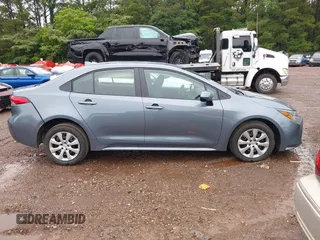 2025 Toyota Corolla LE z VIN 5YFB4MDE1SP294222, wystawiony jako IAAI lot #42462252 z przebiegiem 7 389 mil mil oraz . Historia ofert i sprzedaży dostępna na DreamBid. Obrazek 14.
