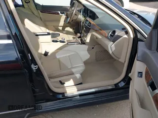 2012 Mercedes-Benz C 300 Sport с VIN WDDGF8BB0CR194061, выставлен на аукционе IAAI как лот 42309322 с пробегом 100 508 миль миль и . История ставок и продаж доступна на DreamBid. Изображение 5.