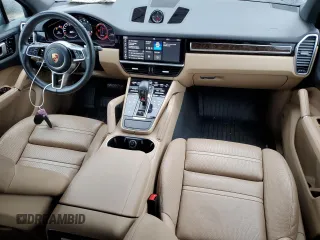 2019 Porsche Cayenne z VIN WP1AA2AY2KDA10542, wystawiony jako Copart lot #57610785 z przebiegiem 67 481 mil mil oraz Szkoda całkowita • Salvage title. Historia ofert i sprzedaży dostępna na DreamBid. Obrazek 8.