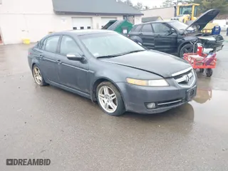 2007 Acura TL with VIN 19UUA66277A039068, listed as a IAAI auction lot 41990963 with 205,277 mi miles. Bid and sale history available at carsss.com. Image 1.
