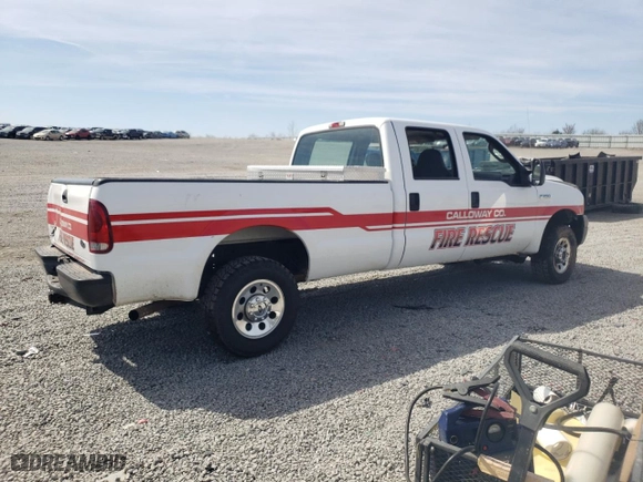 2005 Ford Super Duty F-250 XL with VIN 1FTSW21535EC49075, listed as a Copart auction lot 49804265 with 31,506 mi miles and Salvage Title. Bid and sale history available at carsss.com. Image 3.