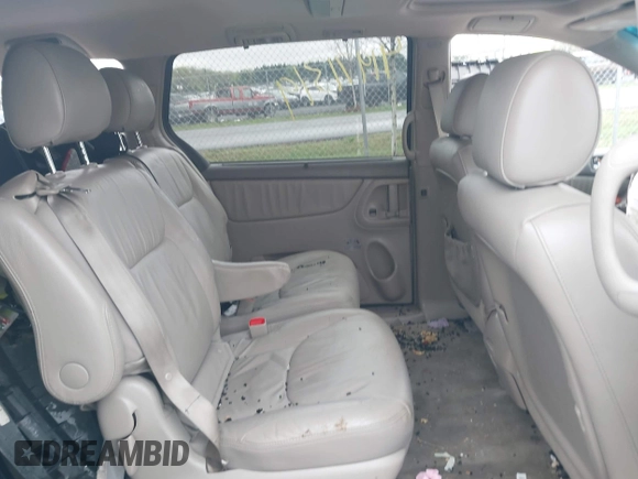 2008 Toyota Sienna XLE with VIN 5TDZK22C48S153784, listed as a IAAI auction lot 41971319 with 126,071 mi miles. Bid and sale history available at carsss.com. Image 8.