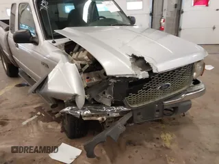 2001 Ford Ranger XL Fleet with VIN 1FTZR15E91TA29391, listed as a IAAI auction lot 41852139 with 235,586 mi miles. Bid and sale history available at carsss.com. Image 18.