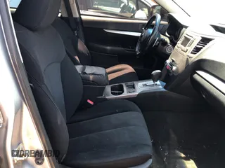2014 Subaru Outback Premium z VIN 4S4BRCCC5E3201769, wystawiony jako Copart lot #66503765 z przebiegiem 172 183 mil mil oraz Czysty tytuł • Clean title. Historia ofert i sprzedaży dostępna na DreamBid. Obrazek 5.