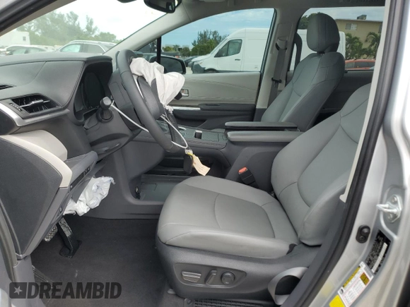 2022 Toyota Sienna XLE with VIN 5TDYRKECXNS116933, listed as a Copart auction lot 75859424 with 45,732 mi miles and Salvage Title. Bid and sale history available at carsss.com. Image 7.