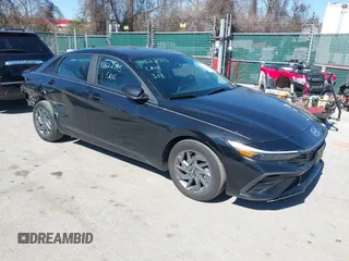 2024 Hyundai Elantra SEL with VIN KMHLM4DG0RU640615, listed as a IAAI auction lot 41822713 with 32,610 mi miles. Bid and sale history available at carsss.com. Image 1.