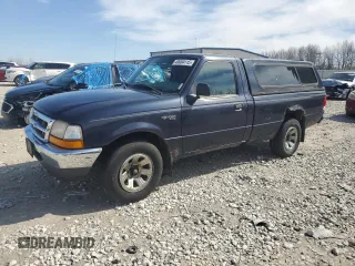 2000 Ford Ranger XL with VIN 1FTYR10C6YPB11812, listed as a Copart auction lot 49004115 with 111,877 mi miles and Clean Title. Bid and sale history available at carsss.com. Image 1.