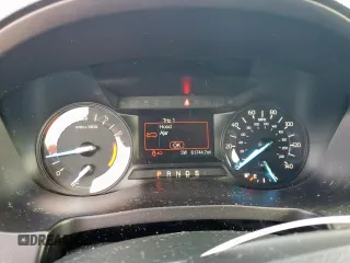 2018 Ford Explorer XLT с VIN 1FM5K7D86JGB55598, выставлен на аукционе Copart как лот 60745065 с пробегом 61 744 миль миль и Списание • Salvage title. История ставок и продаж доступна на DreamBid. Изображение 9.