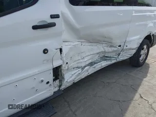 2019 Ford Transit Passenger XL with VIN 1FBAX2CM8KKA99530, listed as a IAAI auction lot 41664660 with 33,044 mi miles. Bid and sale history available at carsss.com. Image 6.