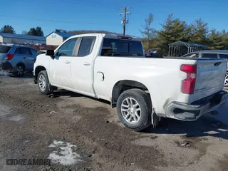2019 Chevrolet Silverado 1500 LT with VIN 1GCRYDED0KZ318072, listed as a IAAI auction lot 41417733 with 100,774 mi miles. Bid and sale history available at carsss.com. Image 3.