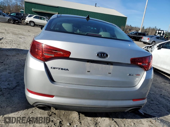 2011 Kia Optima EX with VIN KNAGN4A69B5175800, listed as a Copart auction lot 80205734 with 104,218 mi miles and Salvage Title. Bid and sale history available at carsss.com. Image 6.