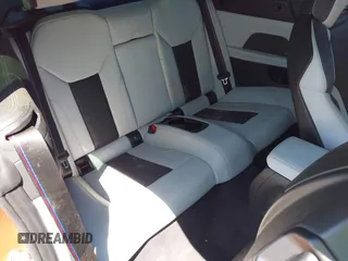 2023 BMW M4 Competition xDrive z VIN WBS33BA00PCM42325, wystawiony jako IAAI lot #42029574 z przebiegiem 22 610 mil mil oraz . Historia ofert i sprzedaży dostępna na DreamBid. Obrazek 8.