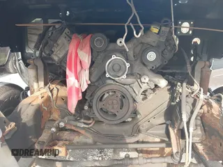 2005 Ford Excursion Eddie Bauer z VIN 1FMSU45P05ED43696, wystawiony jako IAAI lot #41674430 z przebiegiem Nie podano mil oraz . Historia ofert i sprzedaży dostępna na DreamBid. Obrazek 10.