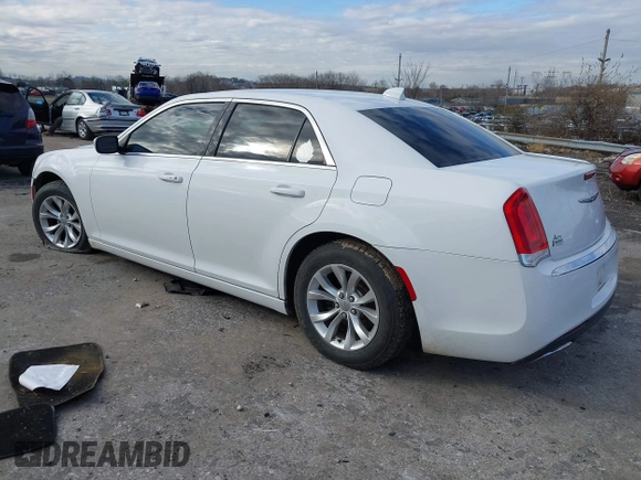 2015 Chrysler 300 Limited with VIN 2C3CCAAG8FH781252, listed as a IAAI auction lot 41138887 with 115,116 mi miles and . Bid and sale history available at carsss.com. Image 3.