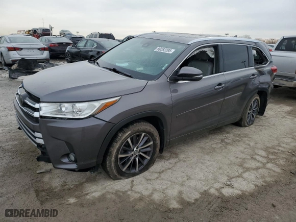 2017 Toyota Highlander XLE with VIN 5TDJZRFH0HS442622, listed as a Copart auction lot 89282295 with 253,671 mi miles and Salvage Title. Bid and sale history available at carsss.com. Image 1.