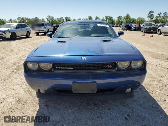 2010 Dodge Challenger R/T Classic z VIN 2B3CJ5DT0AH120875, wystawiony jako Copart lot #52179795 z przebiegiem 127 144 mil mil oraz Szkoda całkowita • Salvage title. Historia ofert i sprzedaży dostępna na DreamBid. Obrazek 5.