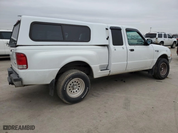 2000 Ford Ranger XL with VIN 1FTYR14V2YPA42810, listed as a Copart auction lot 42735805 with 171,565 mi miles and Salvage Title. Bid and sale history available at carsss.com. Image 3.