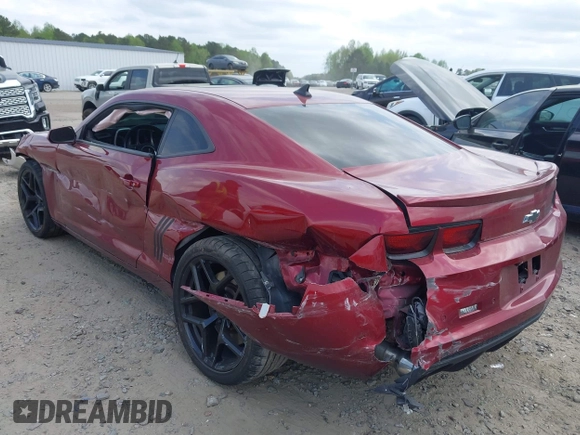 2010 Chevrolet Camaro 2SS z VIN 2G1FK1EJ4A9226280, wystawiony jako IAAI lot #41948102 z przebiegiem 72 619 mil mil oraz . Historia ofert i sprzedaży dostępna na DreamBid. Obrazek 3.
