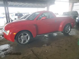 2004 Chevrolet SSR LS with VIN 1GCES14P34B111682, listed as a Copart auction lot 43776975 with 140,698 mi miles and Salvage Title. Bid and sale history available at DreamBid. Image 1.