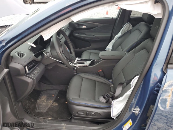 2024 Buick Envista Sport Touring with VIN KL47LBE28RB224673, listed as a Copart auction lot 67686794 with 1,080 mi miles and Salvage Title. Bid and sale history available at carsss.com. Image 7.