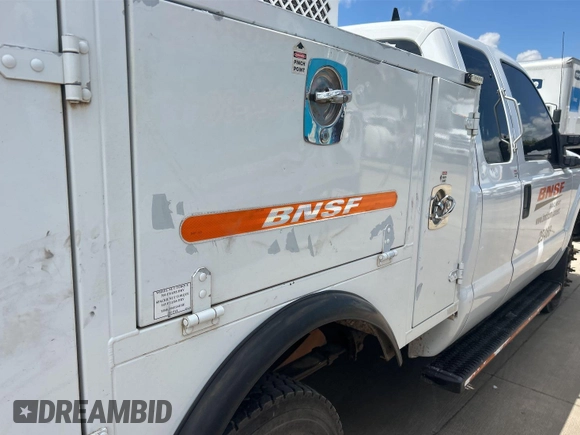 2016 Ford F-250 XLT with VIN 1FT7X2B64GEB70995, listed as a IAAI auction lot 42364788 with 411,811 mi miles and . Bid and sale history available at DreamBid. Image 1.