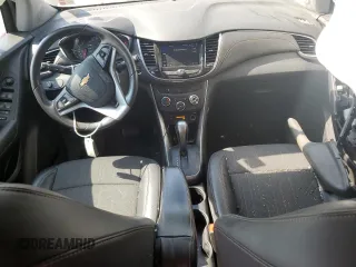 2022 Chevrolet Trax LT z VIN KL7CJLSM1NB529171, wystawiony jako Copart lot #52973385 z przebiegiem 46 546 mil mil oraz Szkoda całkowita • Salvage title. Historia ofert i sprzedaży dostępna na DreamBid. Obrazek 8.