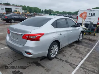 2016 Nissan Sentra SR z VIN 3N1AB7AP9GY273590, wystawiony jako IAAI lot #42118812 z przebiegiem 104 388 mil mil oraz . Historia ofert i sprzedaży dostępna na DreamBid. Obrazek 4.