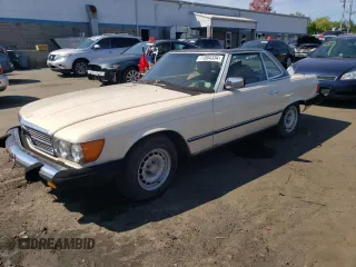 1984 Mercedes-Benz 380 with VIN WDBBA45AXEA014440, listed as a Copart auction lot 71004334 with Not Provided miles and Clean Title. Bid and sale history available at carsss.com. Image 1.