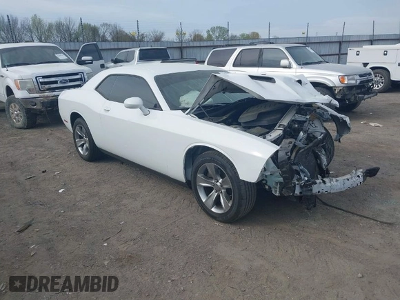 2017 Dodge Challenger SXT Plus z VIN 2C3CDZAG5HH658149, wystawiony jako IAAI lot #41876762 z przebiegiem 128 126 mil mil oraz . Historia ofert i sprzedaży dostępna na DreamBid. Obrazek 1.