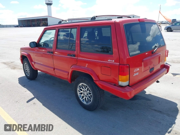 1997 Jeep Cherokee Country with VIN 1J4FJ78SXVL568925, listed as a IAAI auction lot 42254459 with Not provided miles and . Bid and sale history available at DreamBid. Image 3.
