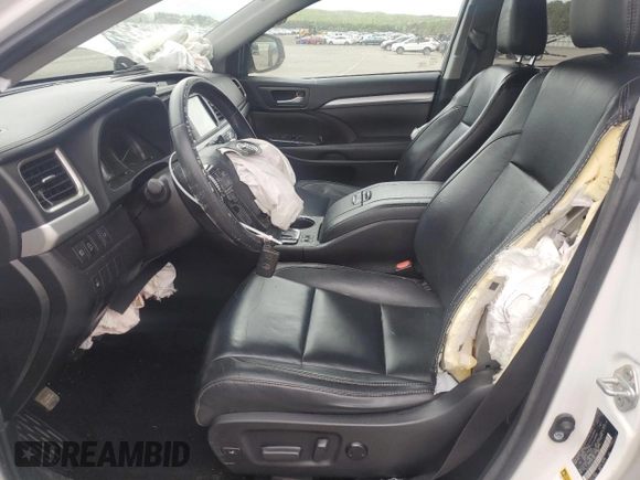 2018 Toyota Highlander SE z VIN 5TDJZRFH2JS911201, wystawiony jako Copart lot #57843215 z przebiegiem 94 977 mil mil oraz Szkoda całkowita • Salvage title. Historia ofert i sprzedaży dostępna na DreamBid. Obrazek 7.
