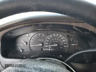 2000 Mercury Mountaineer z VIN 4M2ZU86P4YUJ11793, wystawiony jako Copart lot #42039265 z przebiegiem 231 387 mil mil oraz Czysty tytuł • Clean title. Historia ofert i sprzedaży dostępna na DreamBid. Obrazek 9.