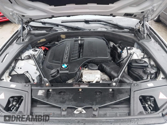 2013 BMW 5 Series 535i xDrive with VIN WBAFU7C56DDU66977, listed as a IAAI auction lot 41785161 with 88,919 mi miles and . Bid and sale history available at carsss.com. Image 10.