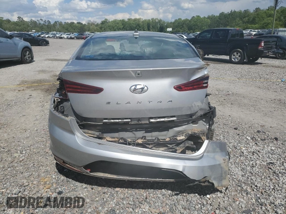 2020 Hyundai Elantra SEL z VIN 5NPD84LF6LH623082, wystawiony jako Copart lot #52779075 z przebiegiem Nie podano mil oraz Szkoda całkowita • Salvage title. Historia ofert i sprzedaży dostępna na DreamBid. Obrazek 6.