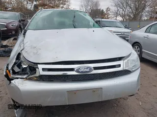 2009 Ford Focus SE z VIN 1FAHP35N89W154055, wystawiony jako IAAI lot #41680350 z przebiegiem 165 476 mil mil oraz . Historia ofert i sprzedaży dostępna na DreamBid. Obrazek 12.