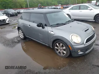 2010 MINI Hardtop S with VIN WMWMF7C52ATZ69781, listed as a IAAI auction lot 42181620 with 80,967 mi miles and . Bid and sale history available at DreamBid. Image 1.