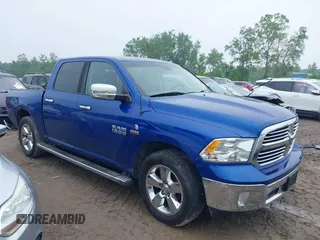 2015 Ram 1500 Big Horn z VIN 1C6RR7LT5FS758805, wystawiony jako IAAI lot #42445577 z przebiegiem 221 208 mil mil oraz . Historia ofert i sprzedaży dostępna na DreamBid. Obrazek 1.