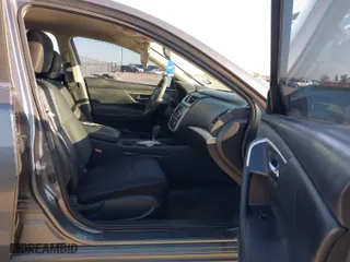 2016 Nissan Altima 2.5 SR with VIN 1N4AL3AP8GC181842, listed as a IAAI auction lot 41994344 with 104,393 mi miles. Bid and sale history available at carsss.com. Image 5.