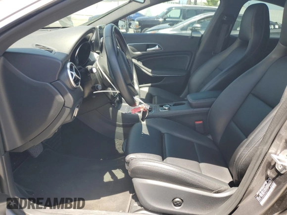 2016 Mercedes-Benz CLA 250 with VIN WDDSJ4GB4GN367717, listed as a Copart auction lot 61898733 with 32,405 mi miles and . Bid and sale history available at DreamBid. Image 7.